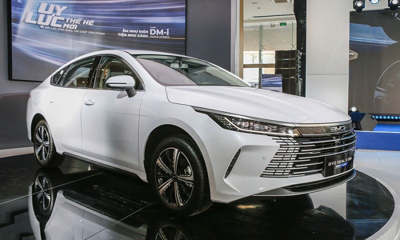 BYD Seal 5: Làn Gió Mới Cho Sedan Cỡ C Với PHEV 1.200 Km