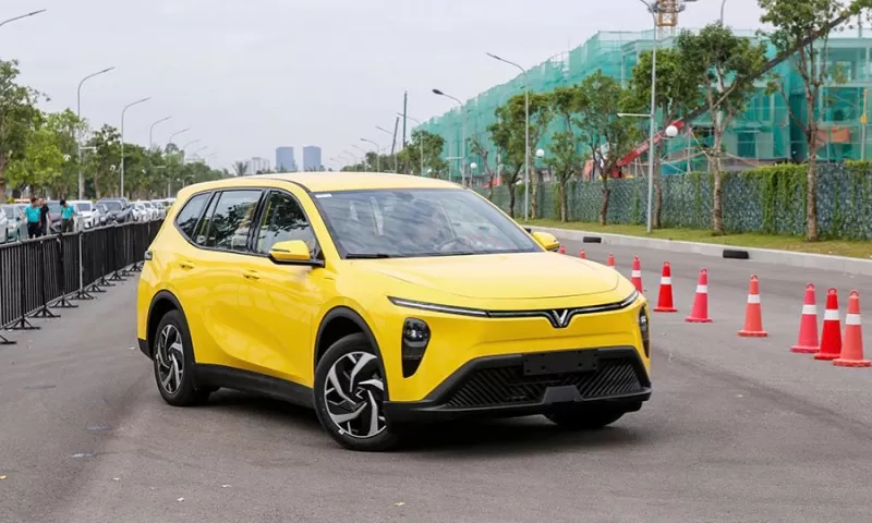 VinFast Limo Green Dẫn Đầu MPV Cỡ Trung Tháng 9: 2.120 Xe