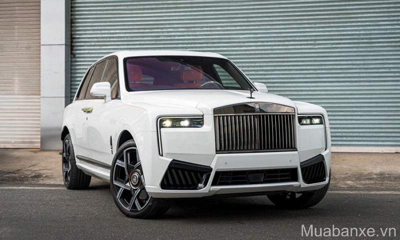 Rolls-Royce Cullinan Black Badge 2025 Về Việt Nam: Giá ~15-20 Tỷ