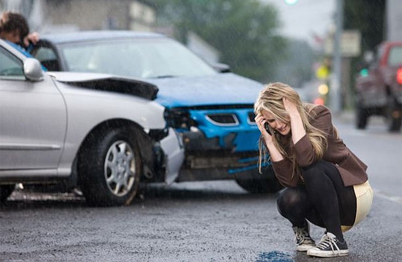 Kinh nghiệm xử lý nhanh giúp giảm chấn thương khi ô tô gặp tai nạn