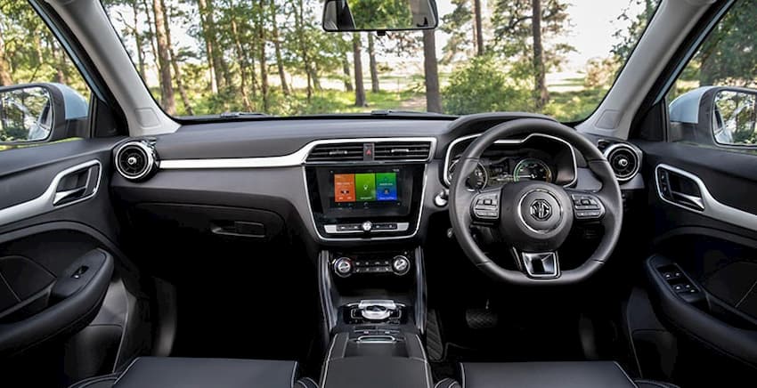 MG ZS EV 2020 là mẫu xe thuần điện có thiết kế khoang nội thất tương đồng