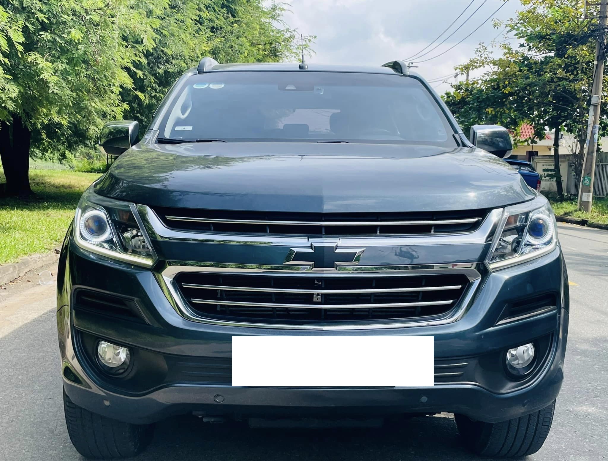 cần bán xe Chevrolet Trailblazer 2.5L AT 4x4 đời 2019