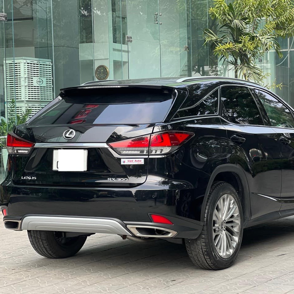 BÁN LEXUS RX300 SX 2021 MÀU ĐEN LĂN BÁNH 3 VẠN