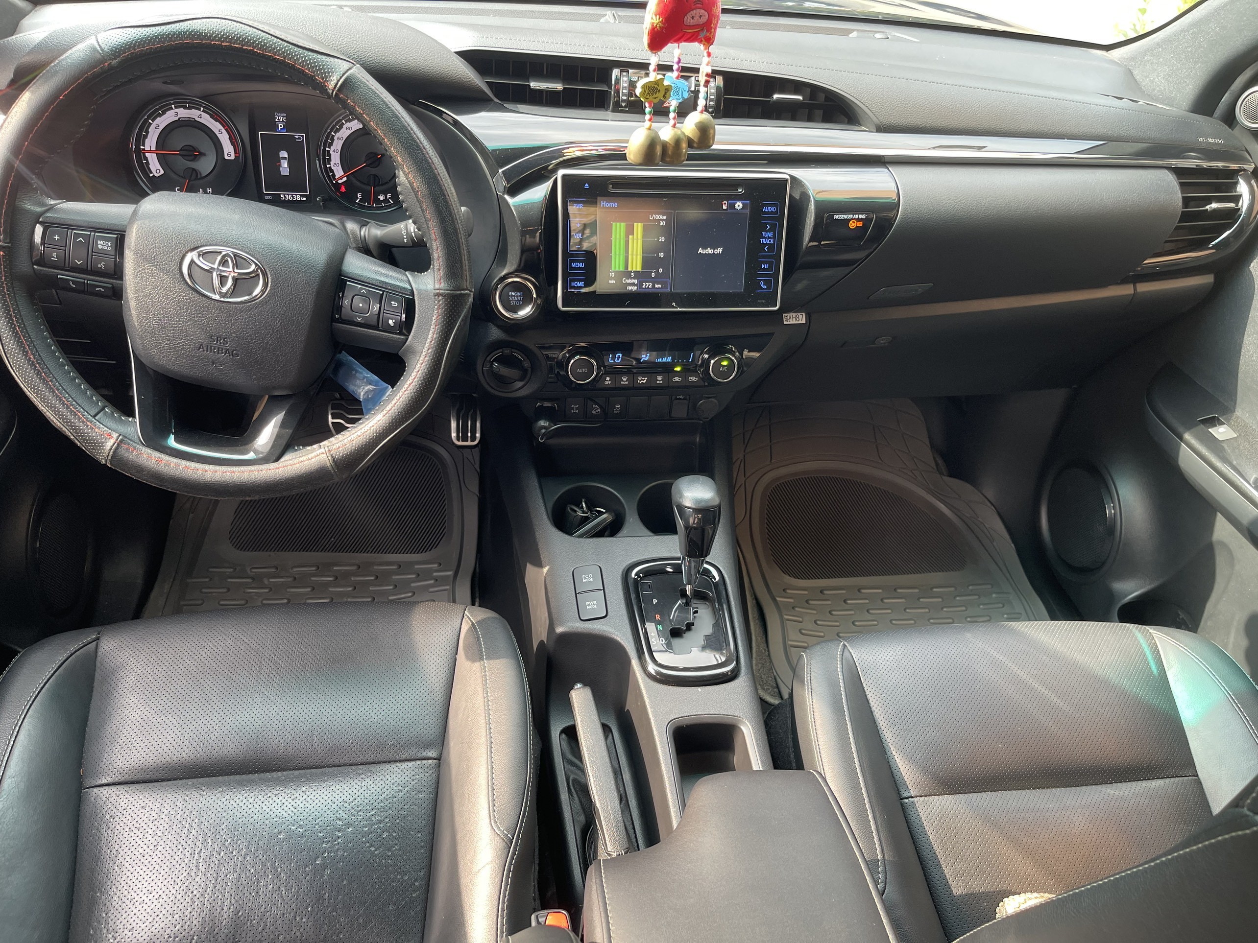 Bán xe Toyota Hilux AT 2 cầu 4x4 sx 2019