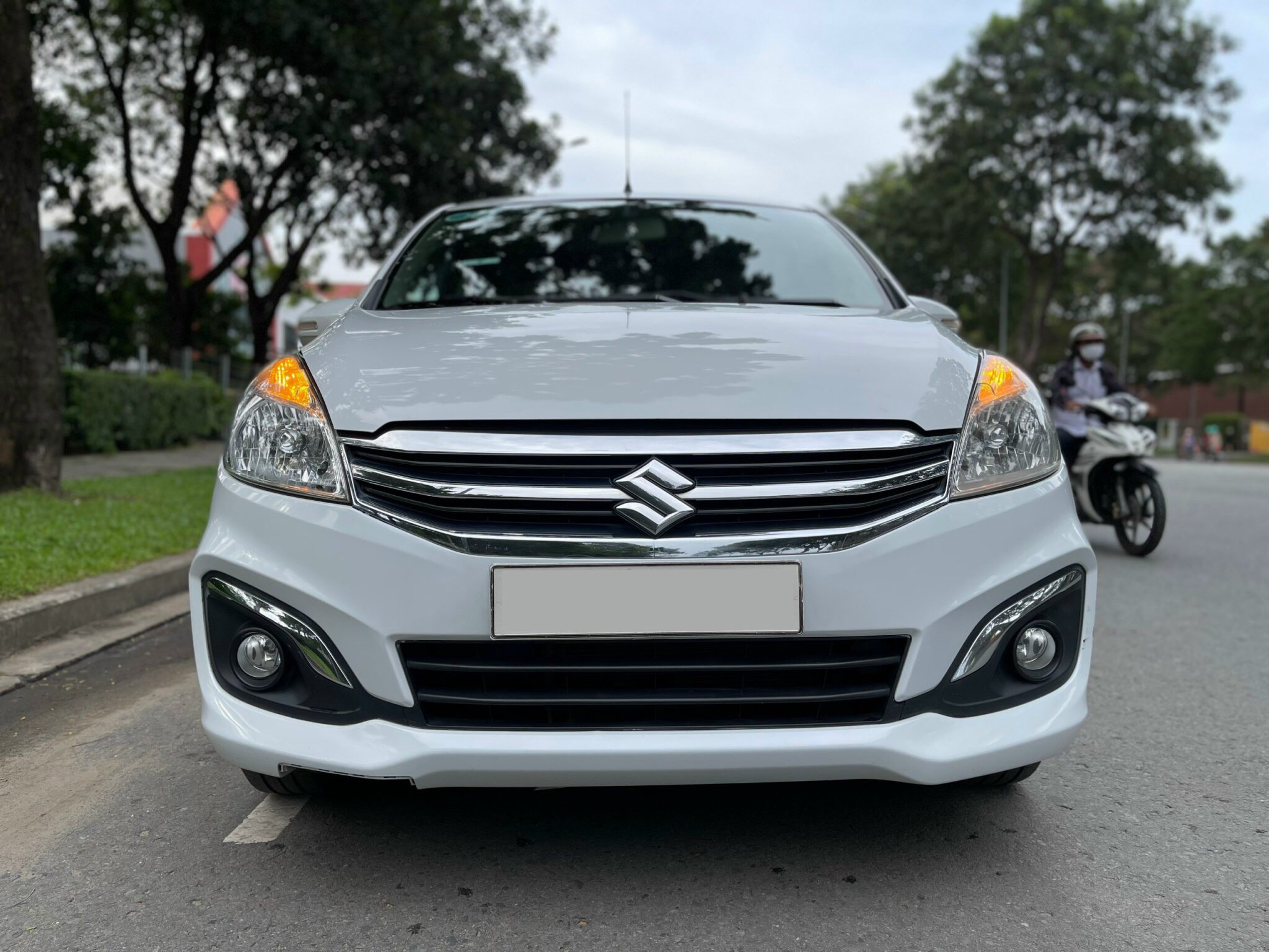 cần bán xe Suzuki Ertiga 1.4 AT đời 2018