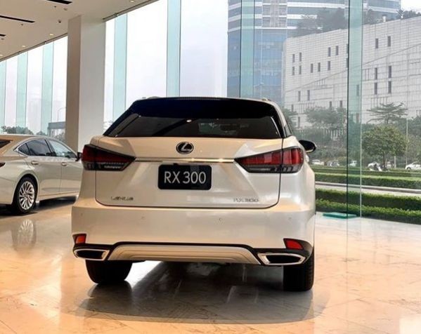 Lexus RX300 - Ông vua trong phân khúc hạng sang