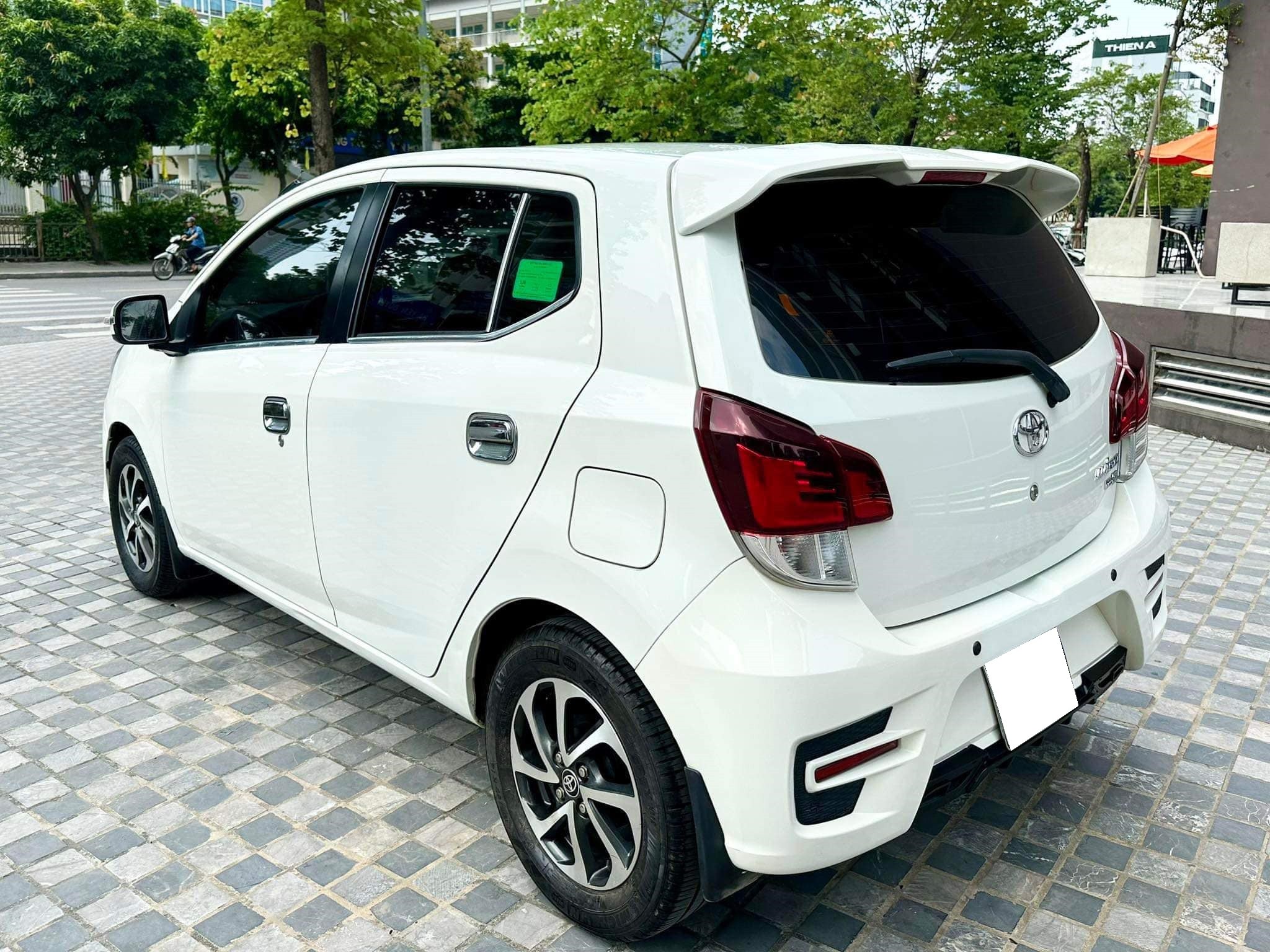 cần bán xe Toyota Wigo 1.2 MT đời 2020