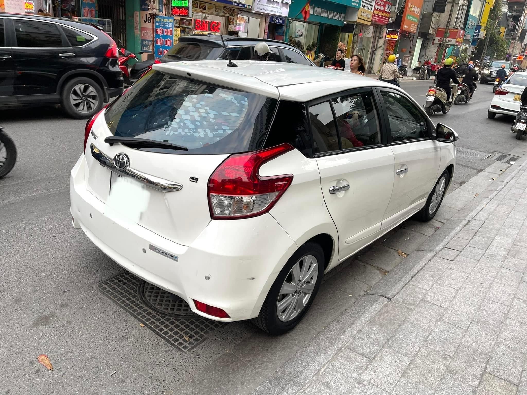 Bán toyota yaris G 2015 chính chủ từ đầu