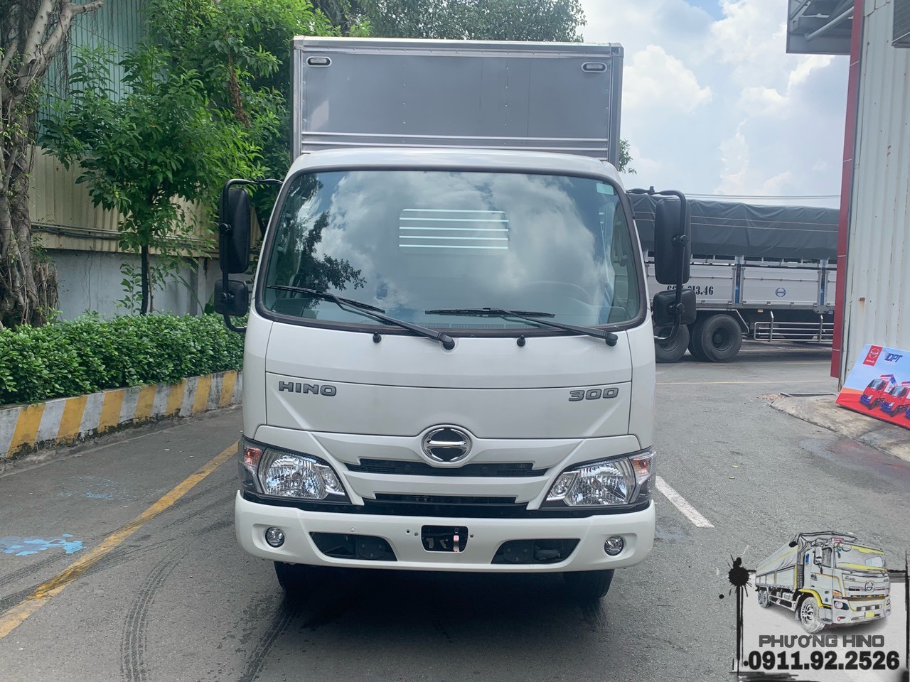 Hino XZU xe chassis đóng mới được nhiều loại thùng