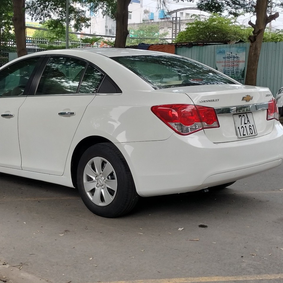 cần bán xe Chevrolet Cruze 1.6 MT đời 2010