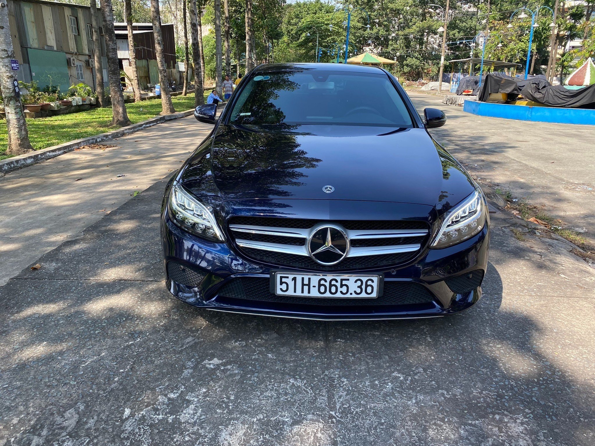 cần bán xe Mercedes Benz C180 đời 2018