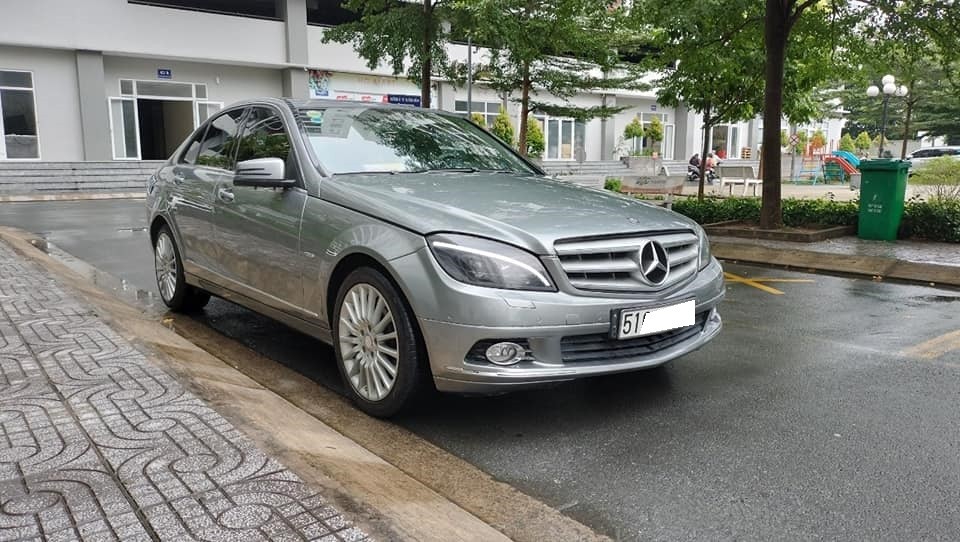 cần bán xe Mercedes Benz C250 1.8 AT đời 2009