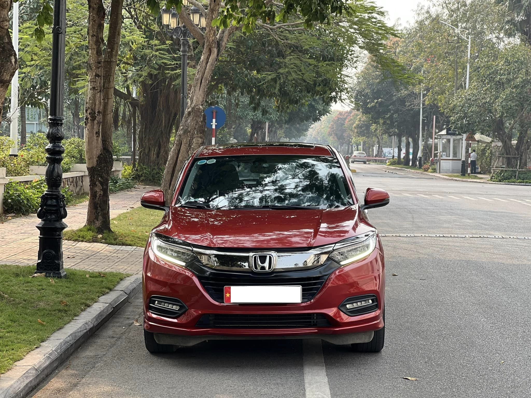 cần bán xe Honda HR V 1.8L AT đời 2019