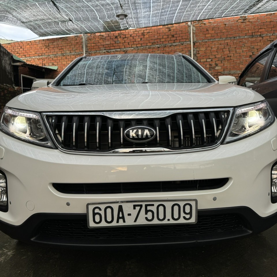 cần bán xe KIA Sorento DATH full dầu AT đời 2019