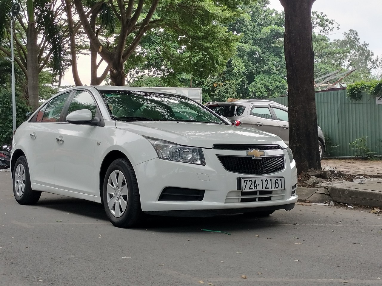 cần bán xe Chevrolet Cruze 1.6 MT đời 2010