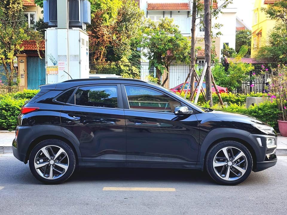 Cần bán ngay xe Hyundai Kona 1.6 Turbo đời 2019