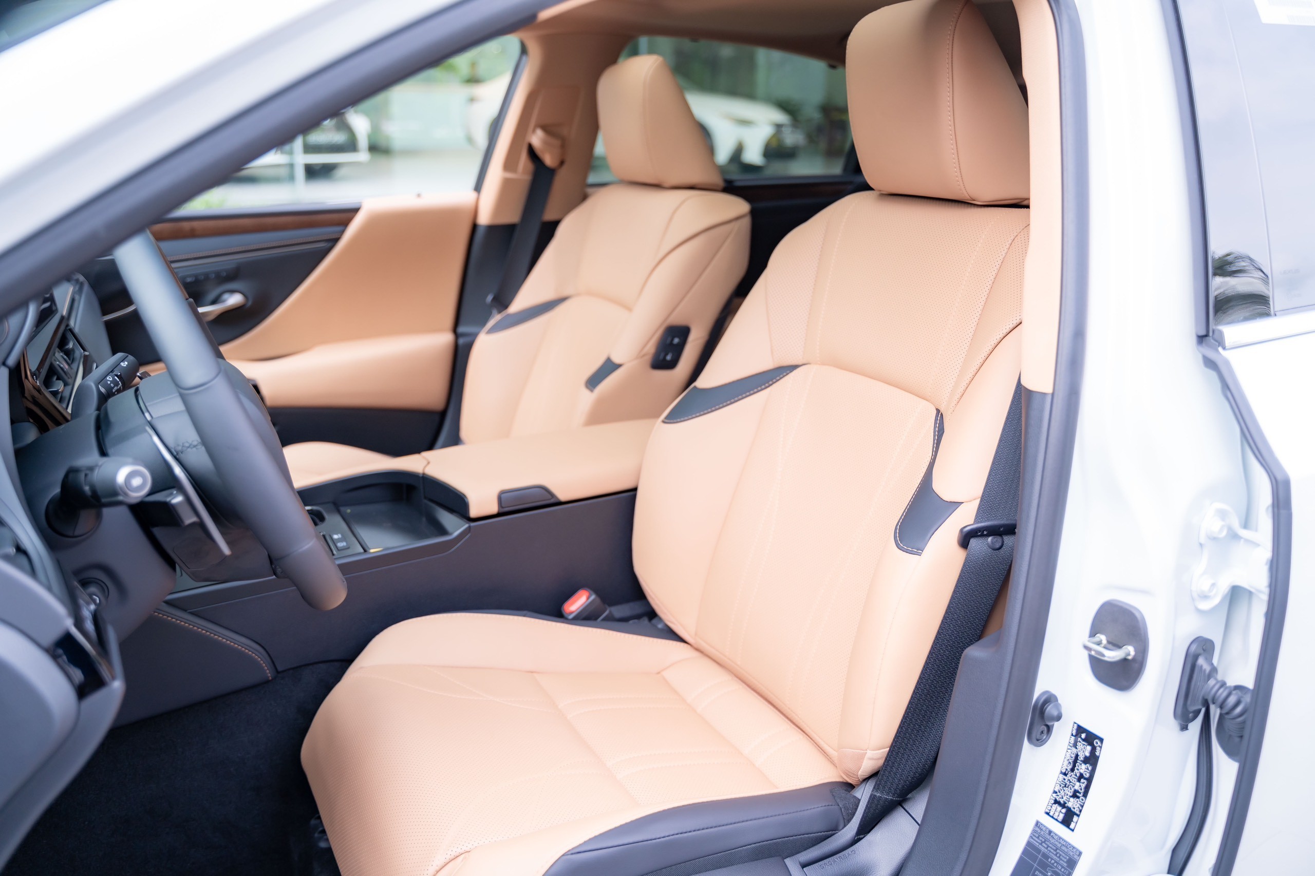 Lexus ES250 Model 2024