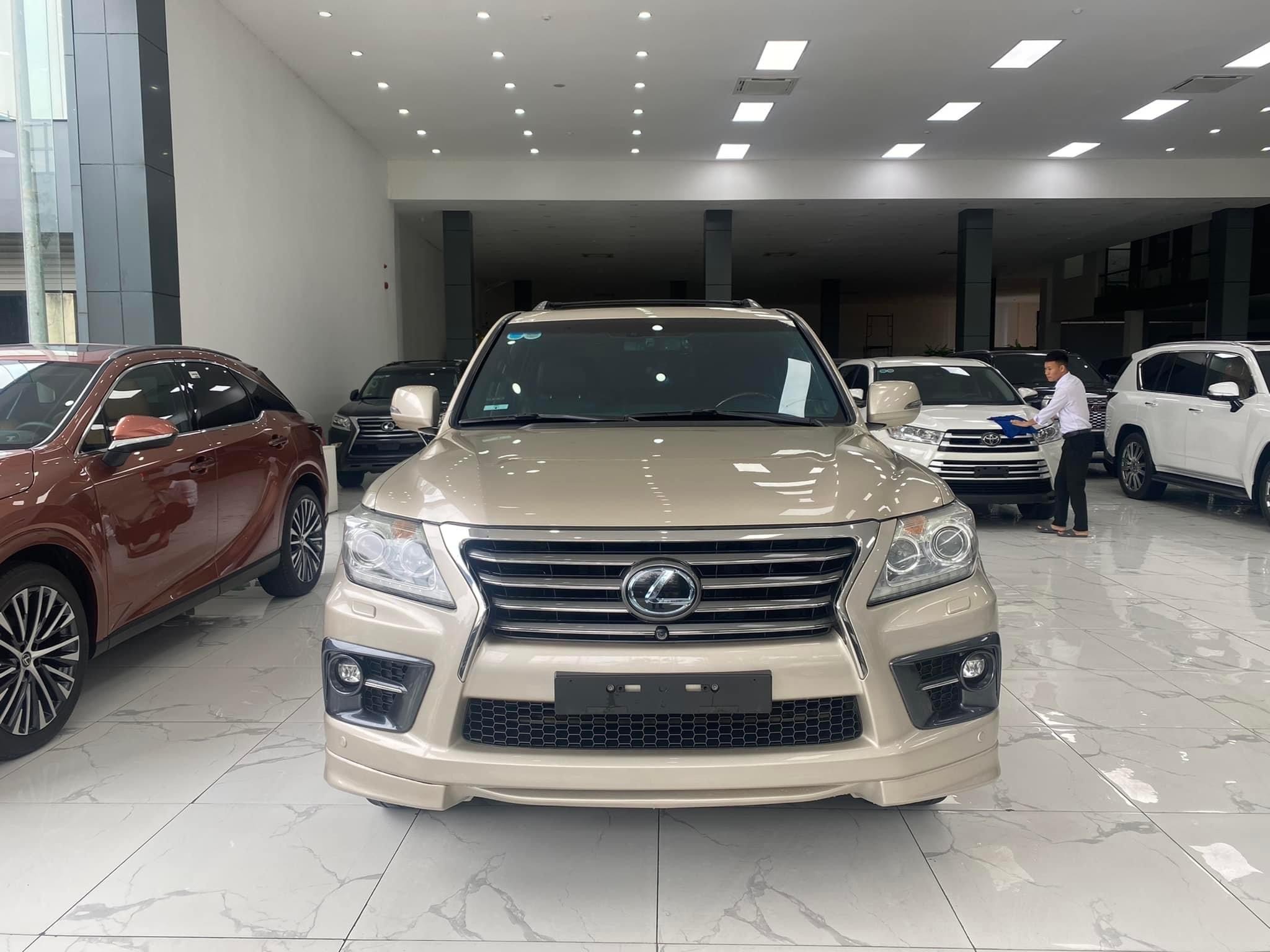 Bán Lexus LX570 nhập Trung Đông, sản xuất 2015, 1 chủ từ mới.