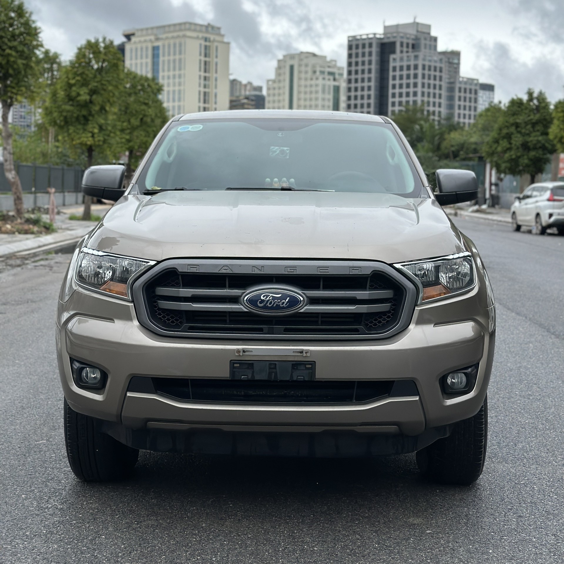 Cần bán xe Ford Ranger XLS 2018