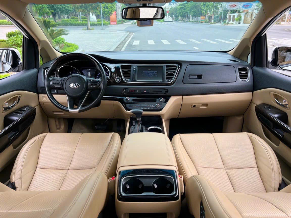 Cần bán xe KIA Sedona 2.2DATH Luxury đời 2020