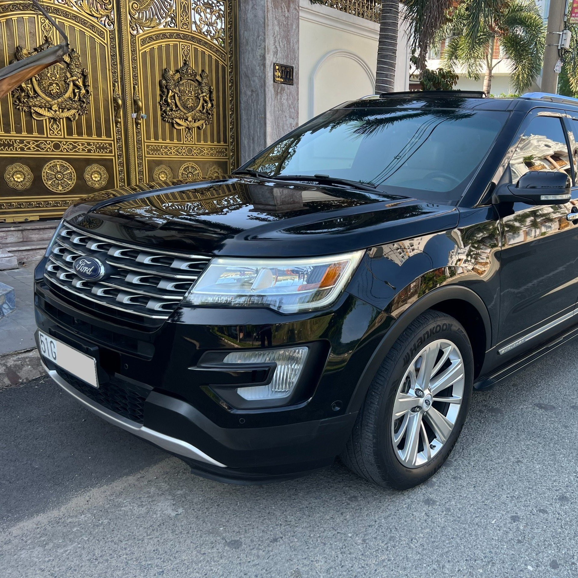 Bán xe Ford Explorer Limited 2.3 Ecoboost AT 4WD, đời 2017, màu Đen, nhập khẩu Mỹ, giá 1,09 tỷ