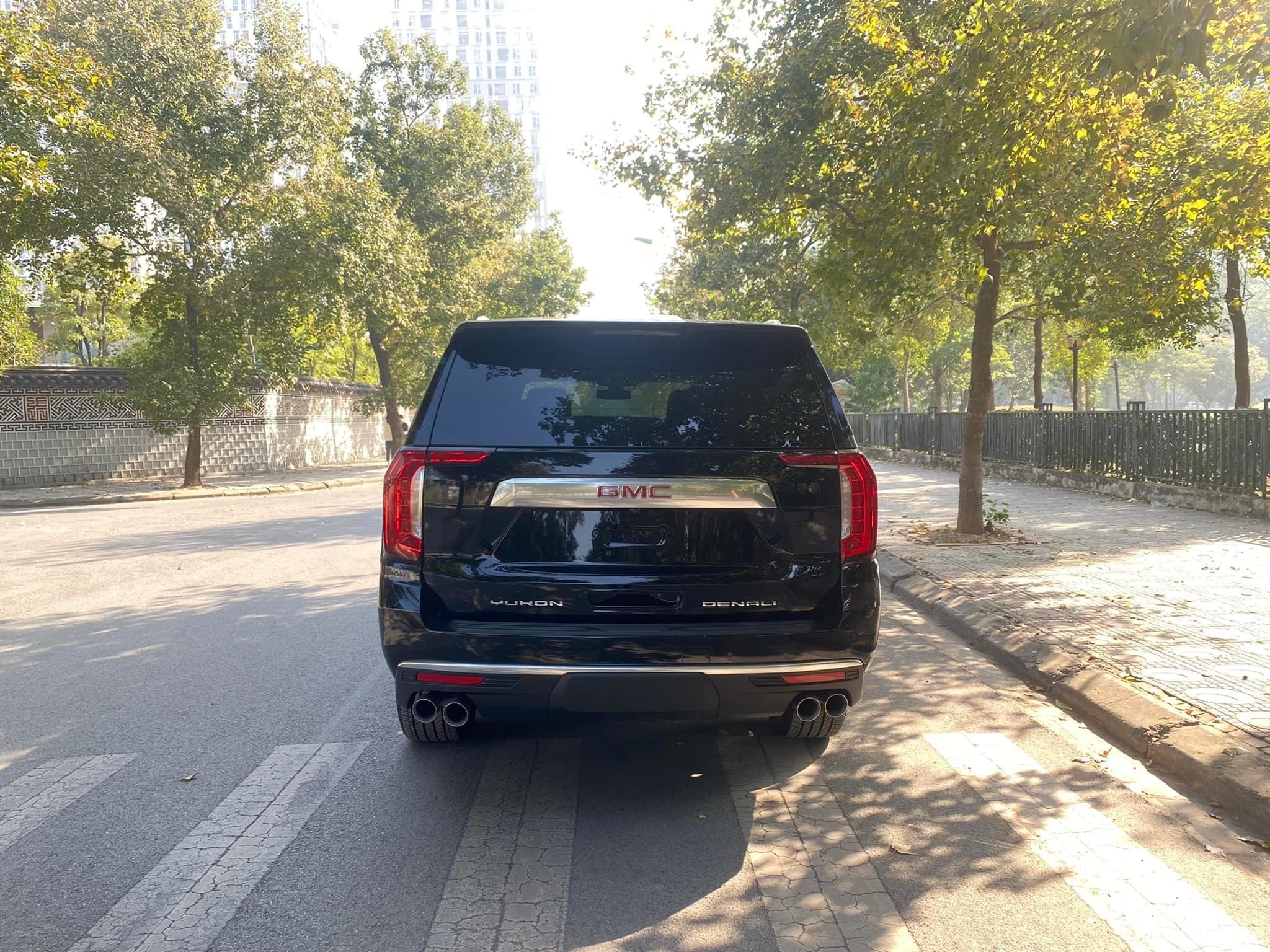 Bán GMC Yukon XL Denali nhập Mỹ , mới 100%, xe có sẵn giao ngay.