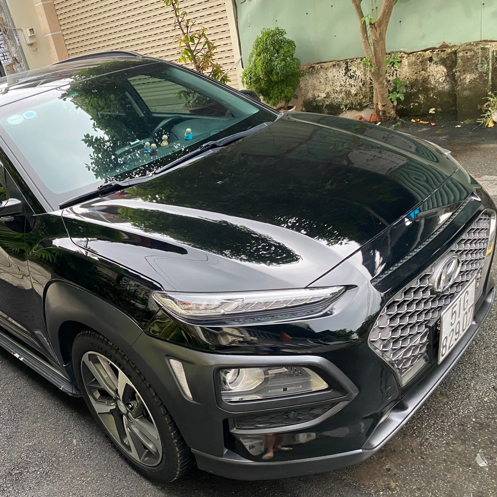 Bán xe Hyundai Kona 1.6 Turbo, đời 2019, màu Đen, nhập khẩu Thái, giá 496 triệu