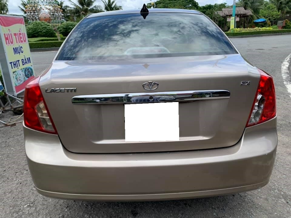cần bán xe Daewoo Lacetti 1.8 MT đời 2004
