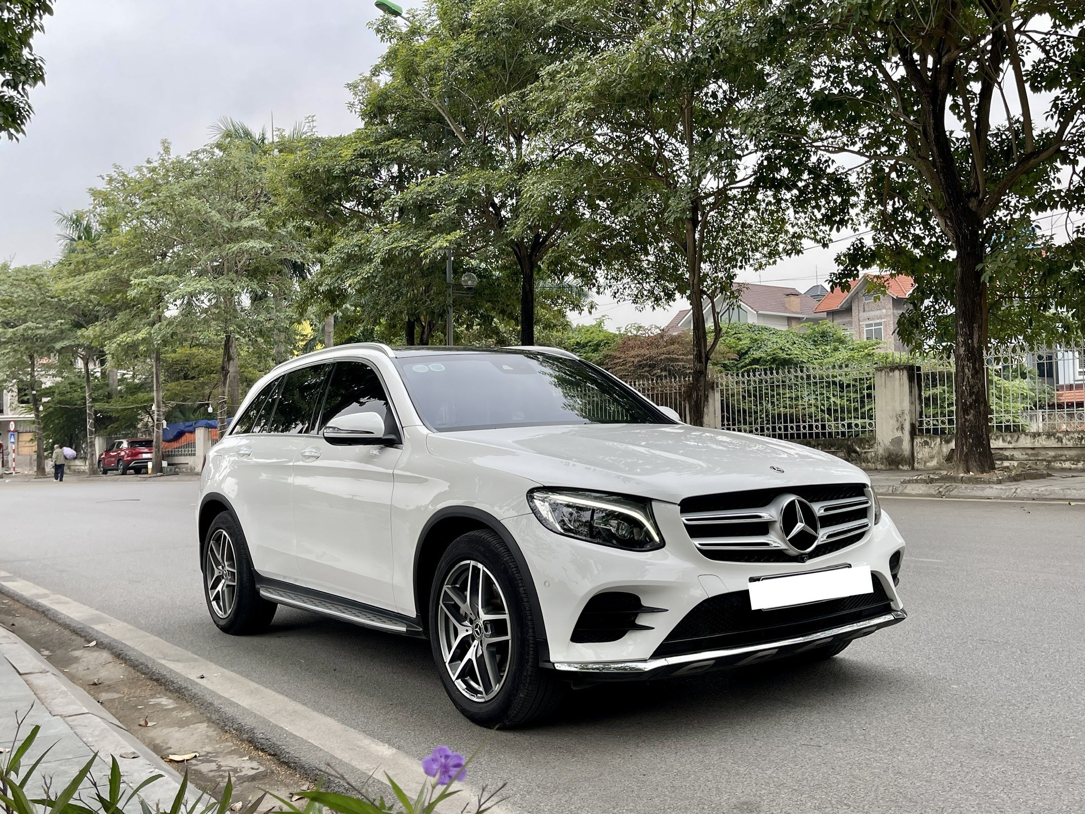 Bán xe Mercedes Benz GLC 300 2017