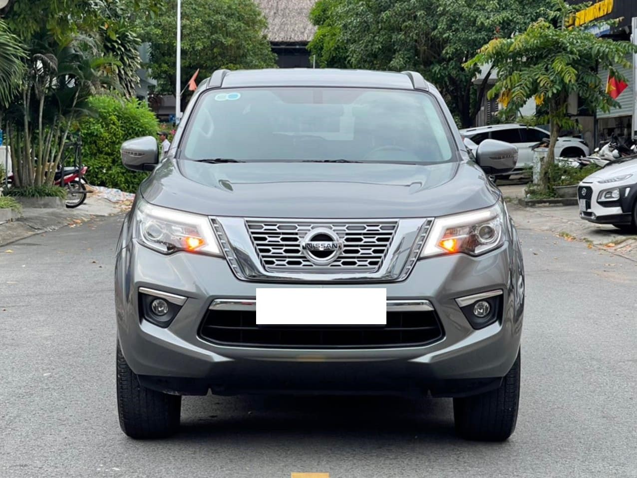 cần bán xe Nissan Terra 2.5L 4x2 AT đời 2019