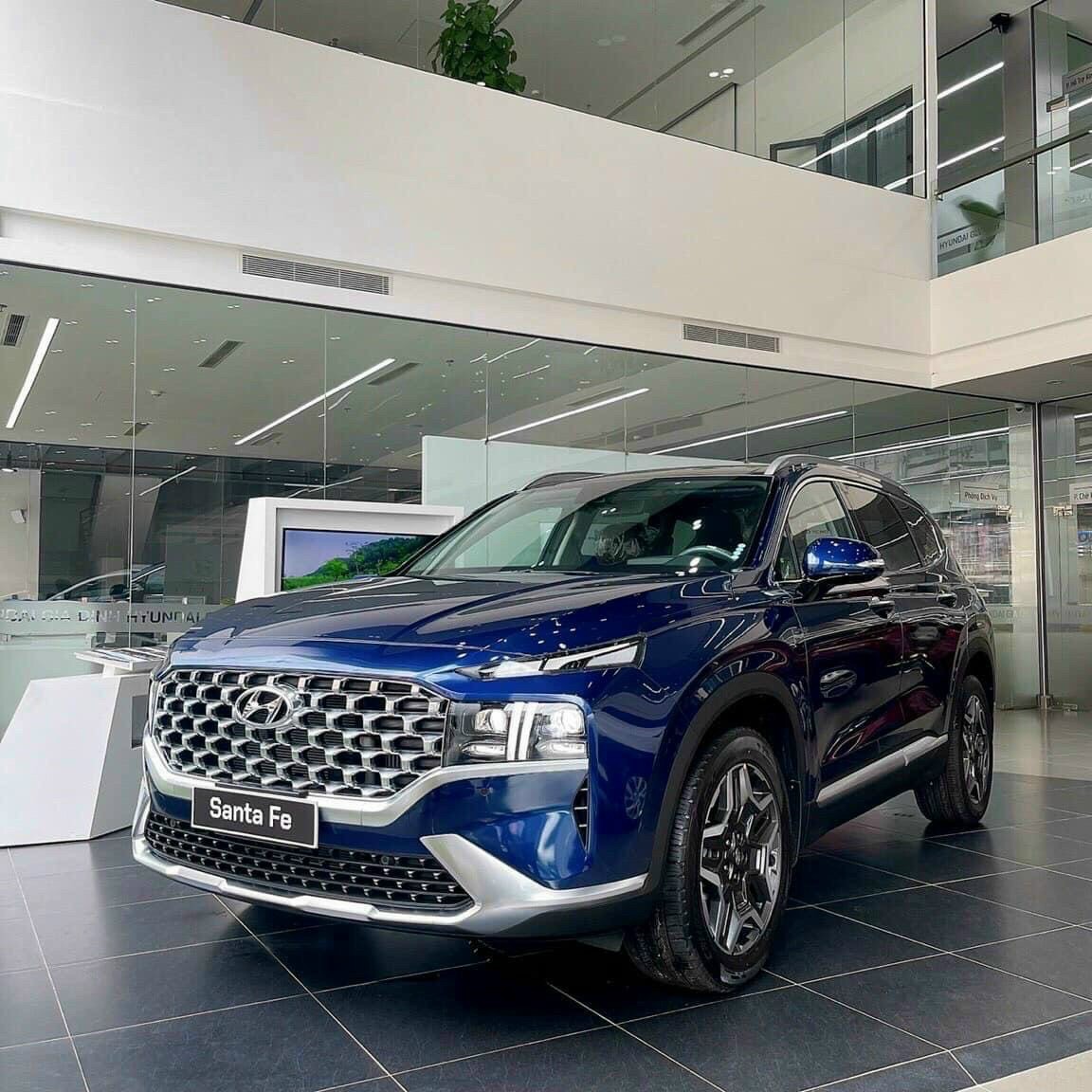 Hyundai Santa Fe 2.0 XĂNG TIÊU CHUẨN Đời 2024 NEW