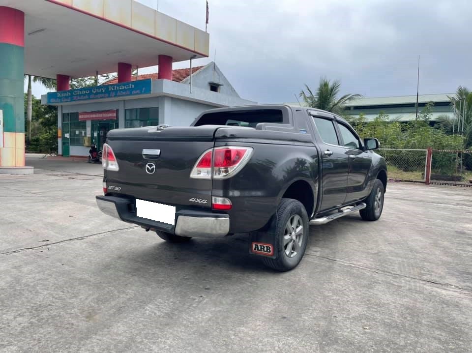 cần bán xe Mazda BT 50 2.2 MT 4x4 đời 2017