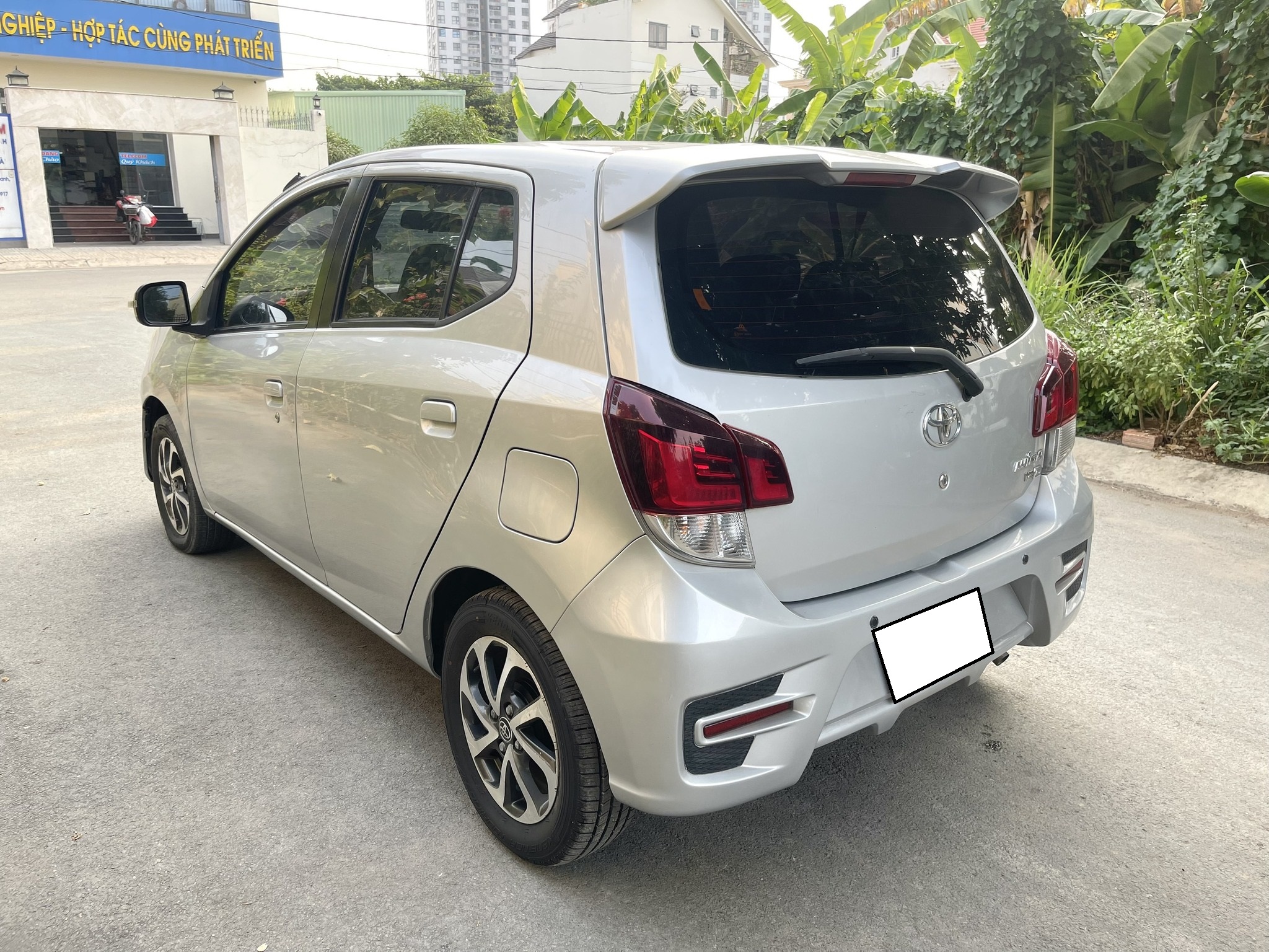 cần bán xe Toyota Wigo 1.2 MT đời 2020