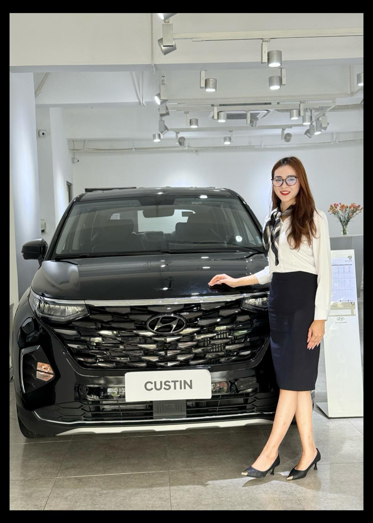 cần bán xe Hyundai Custin 1.5 đời 2023, giá tốt