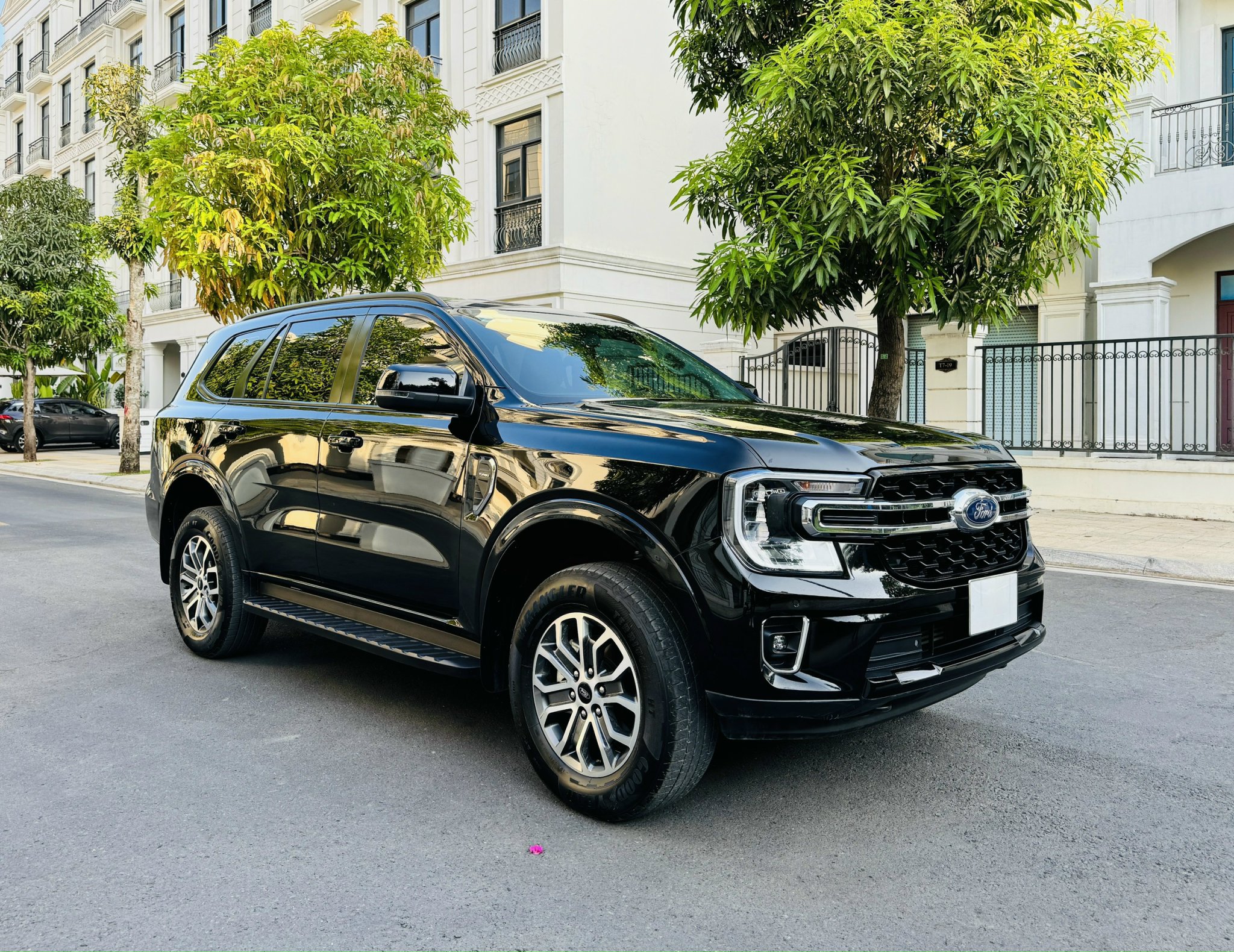 Ford Everest Ambiente 2.0Turbo 2022 ( Full ls hãng )