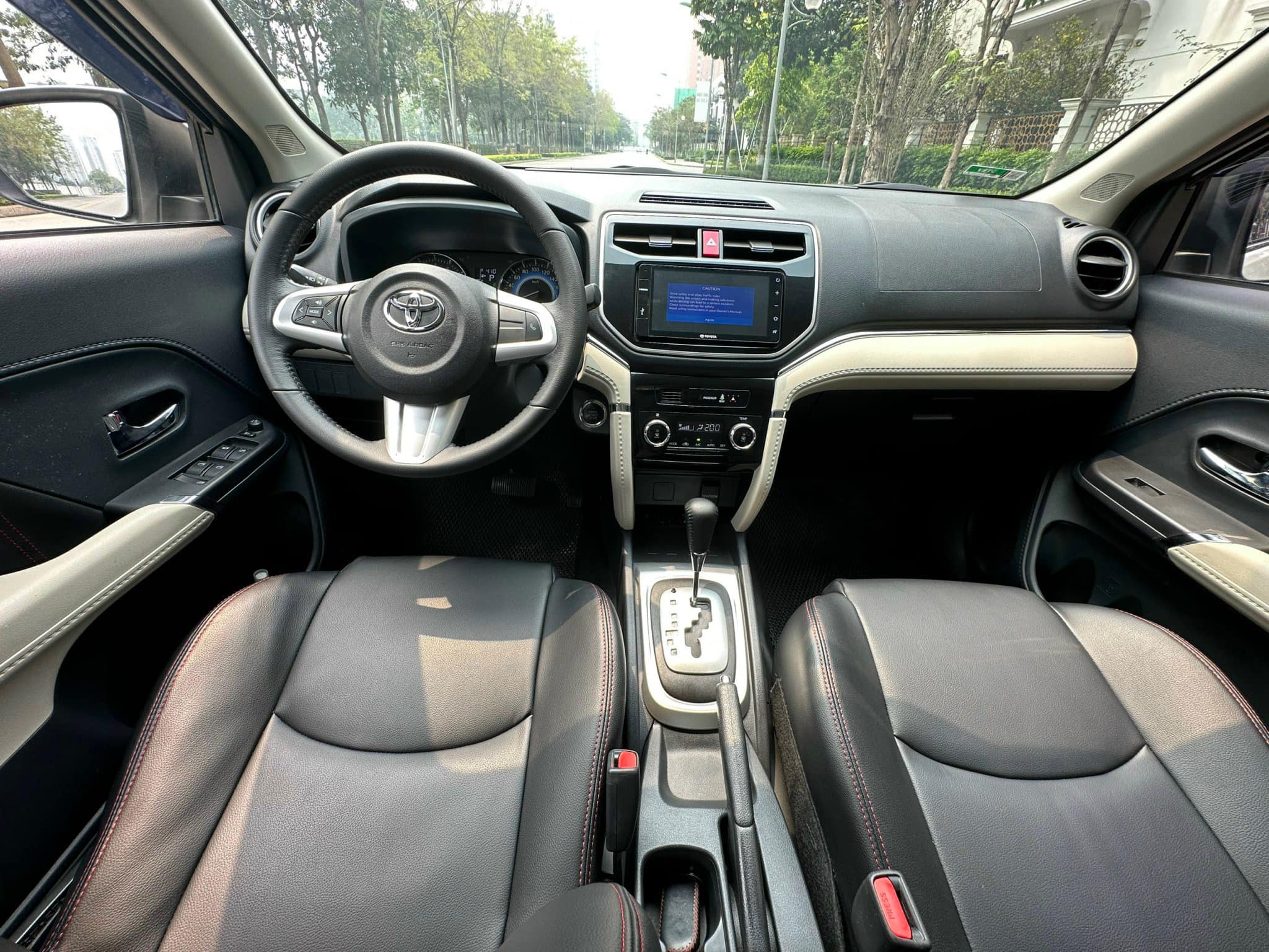 cần bán xe Toyota Rush 1.5 AT đời 2019