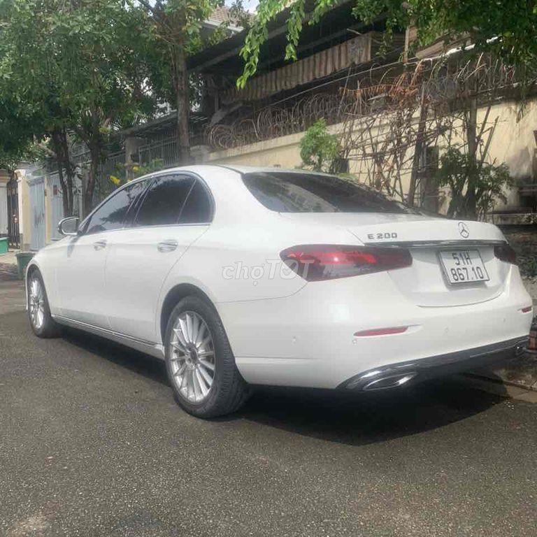 Xe Mercedes Benz  2020  hoa hậu