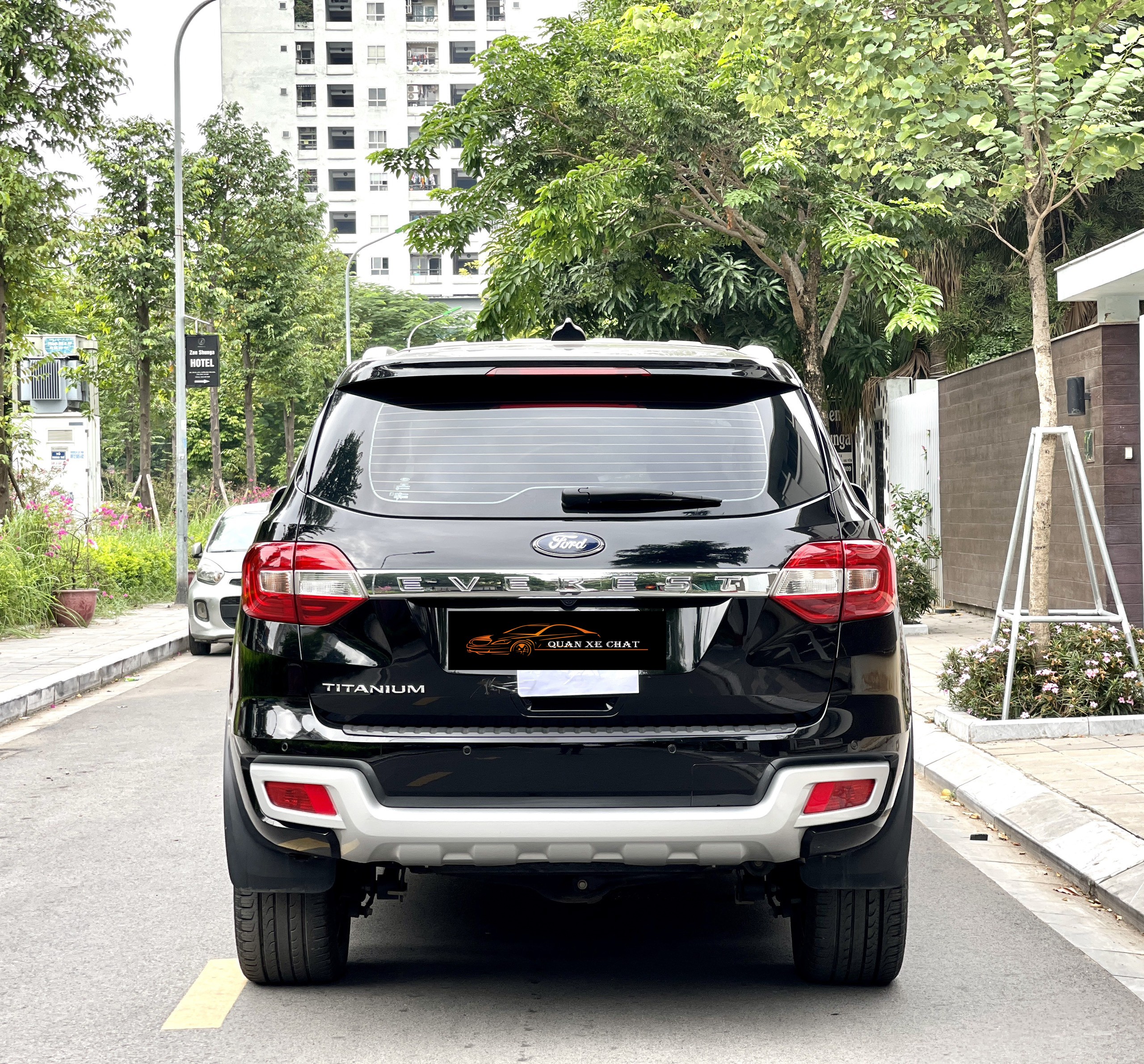 Bán xe Ford Everest 2.2D 4x2 AT 2023