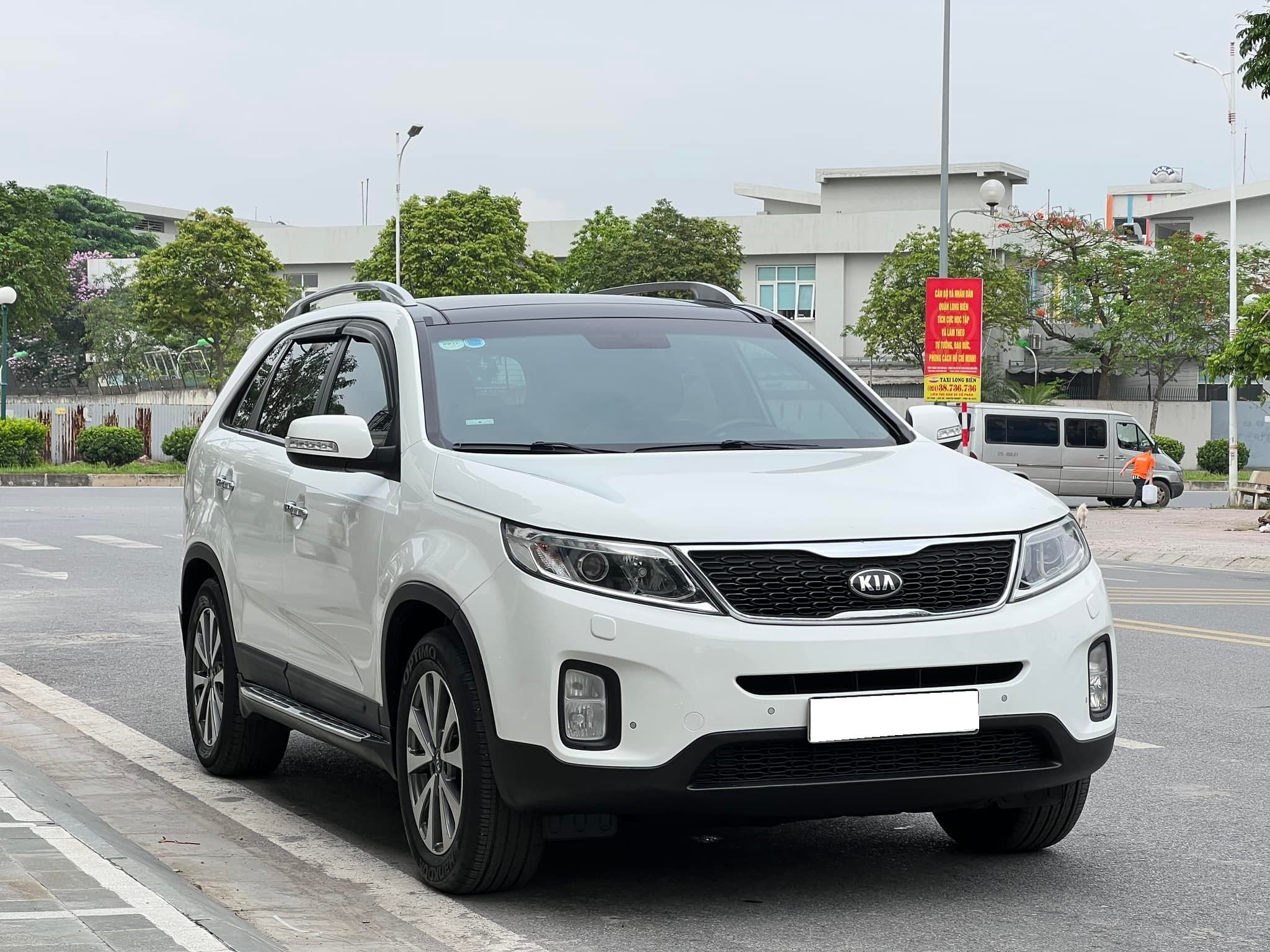 cần bán xe KIA Sorento GATH full xăng đời 2015