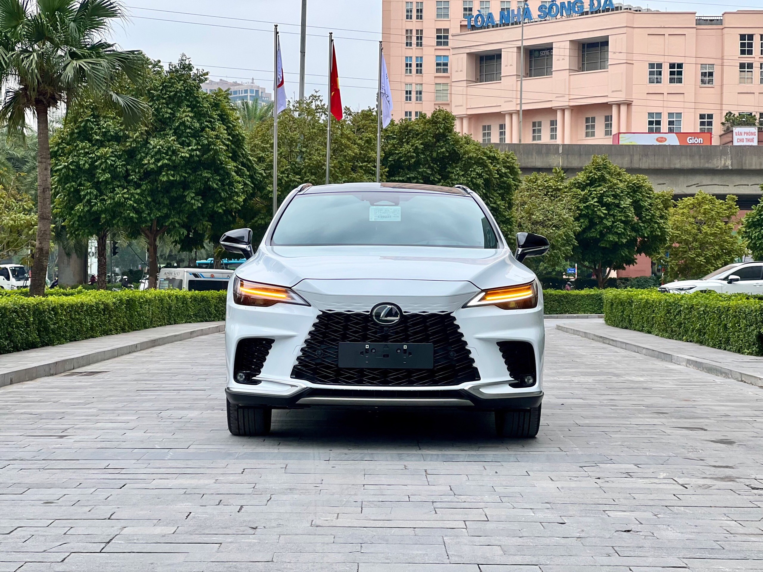 Lexus RX350 Fsport Model 2024