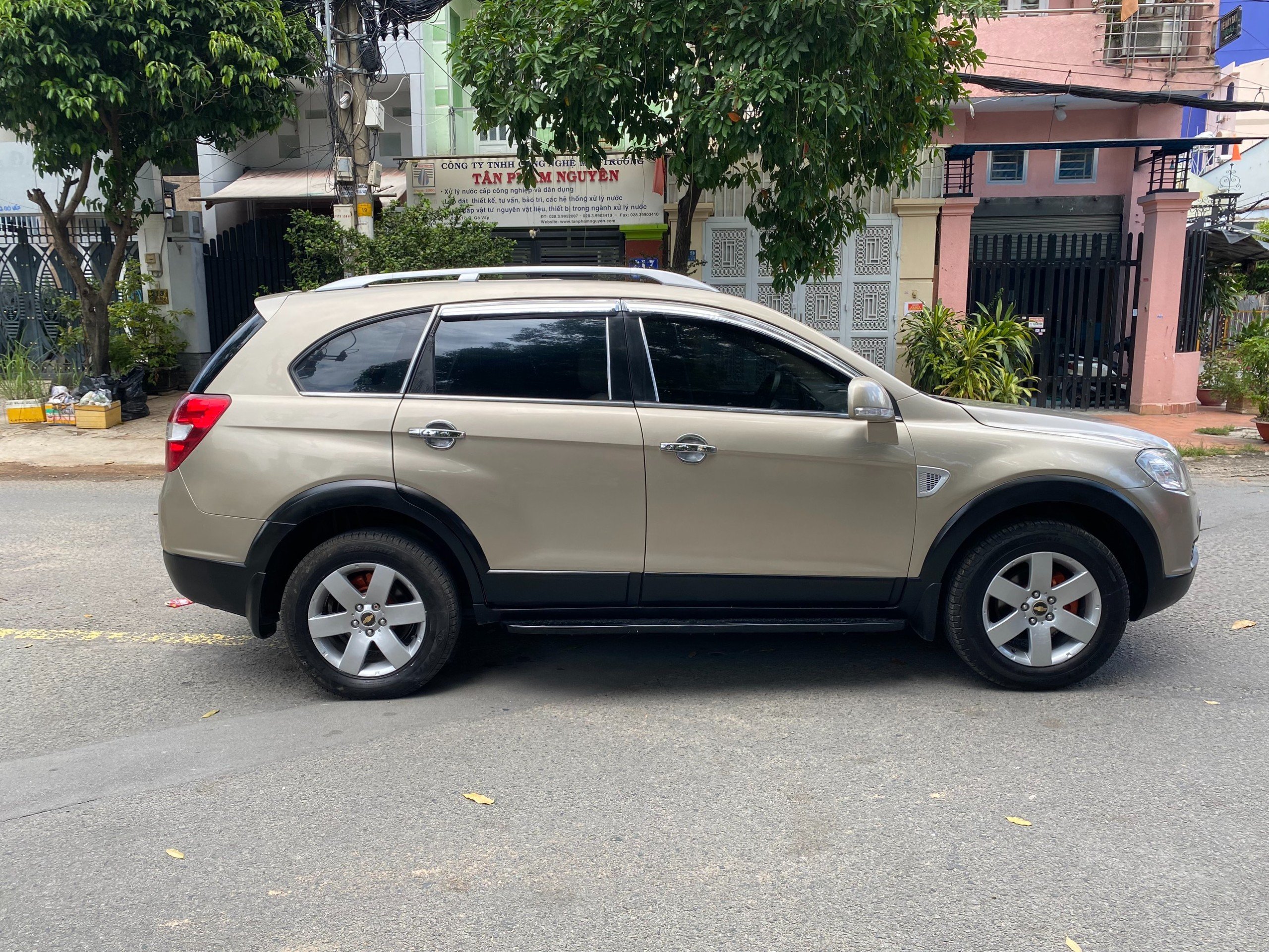 Chevrolet captiva LTZ máy xăng 7 chỗ  2009