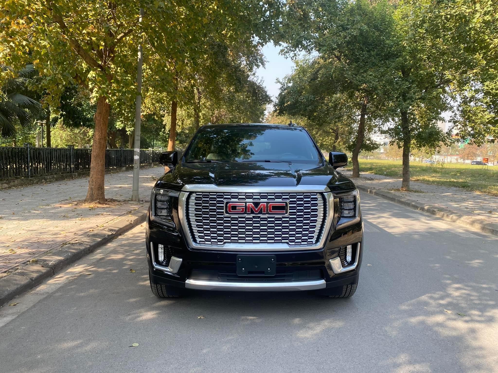 Bán GMC Yukon XL Denali nhập Mỹ , mới 100%, xe có sẵn giao ngay.