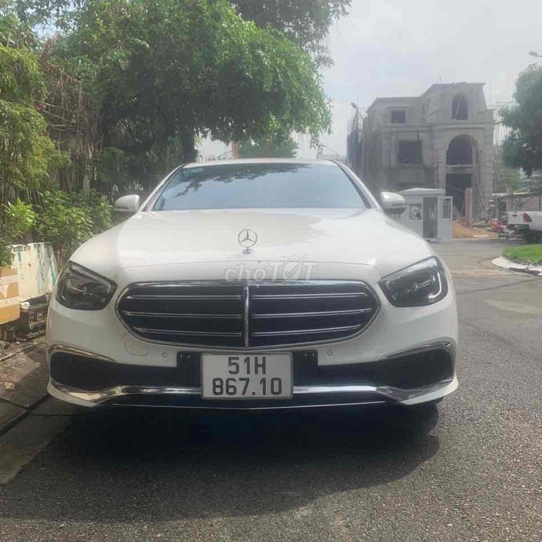 Xe Mercedes Benz  2020  hoa hậu