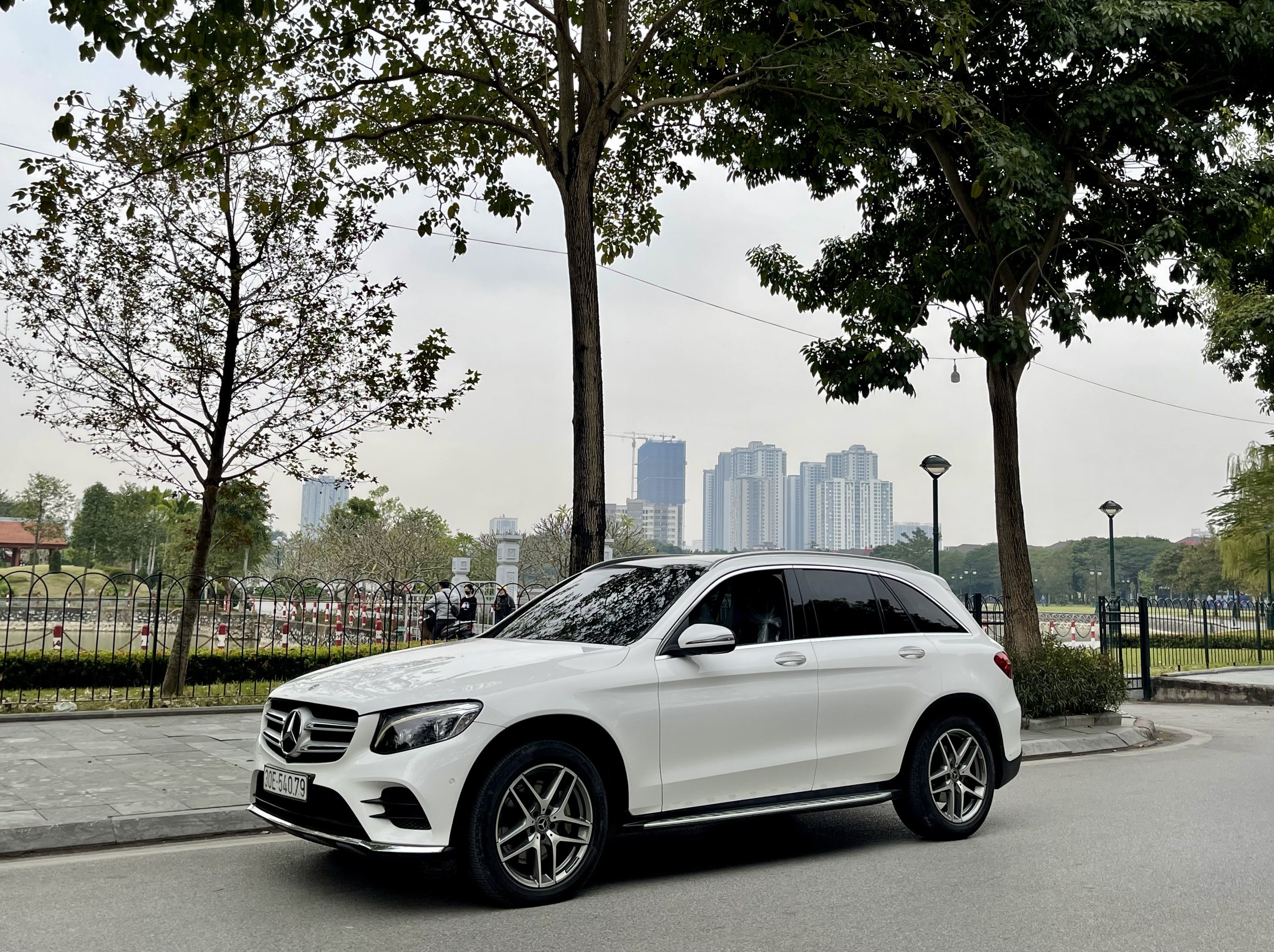 Bán xe Mercedes Benz GLC 300 2017