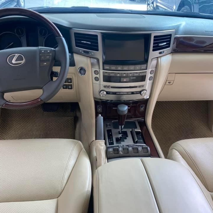 Bán Lexus LX570 nhập Mỹ bản full, màu đen, sản xuất 2015,1 chủ từ đầu.