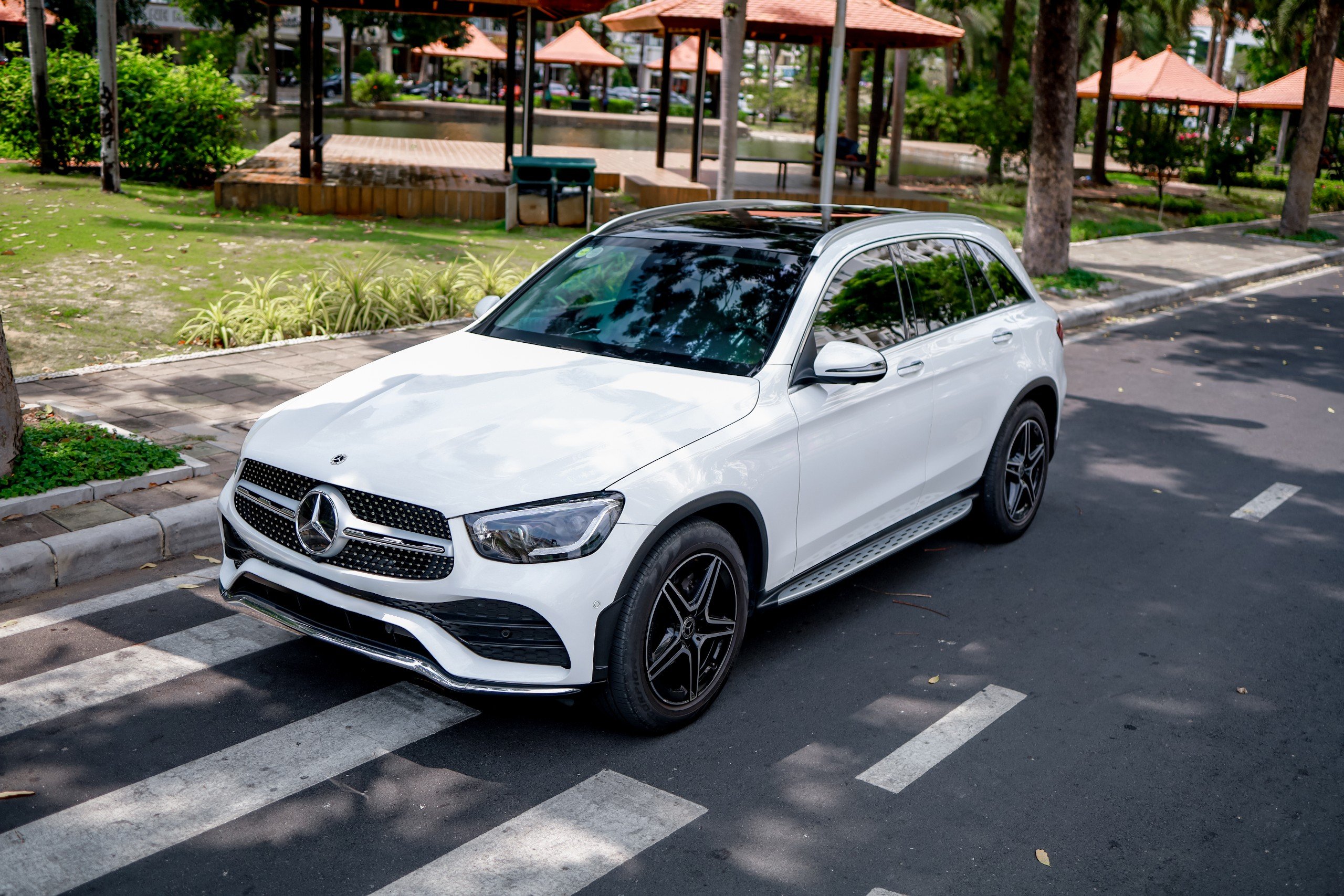  :cần bán xe Mercedes Benz GLC 300 GLC300 4mt 2021 đời 2021