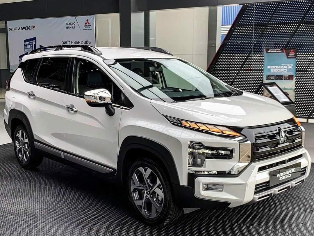 cần bán xe Mitsubishi Xpander Cross đời 2024