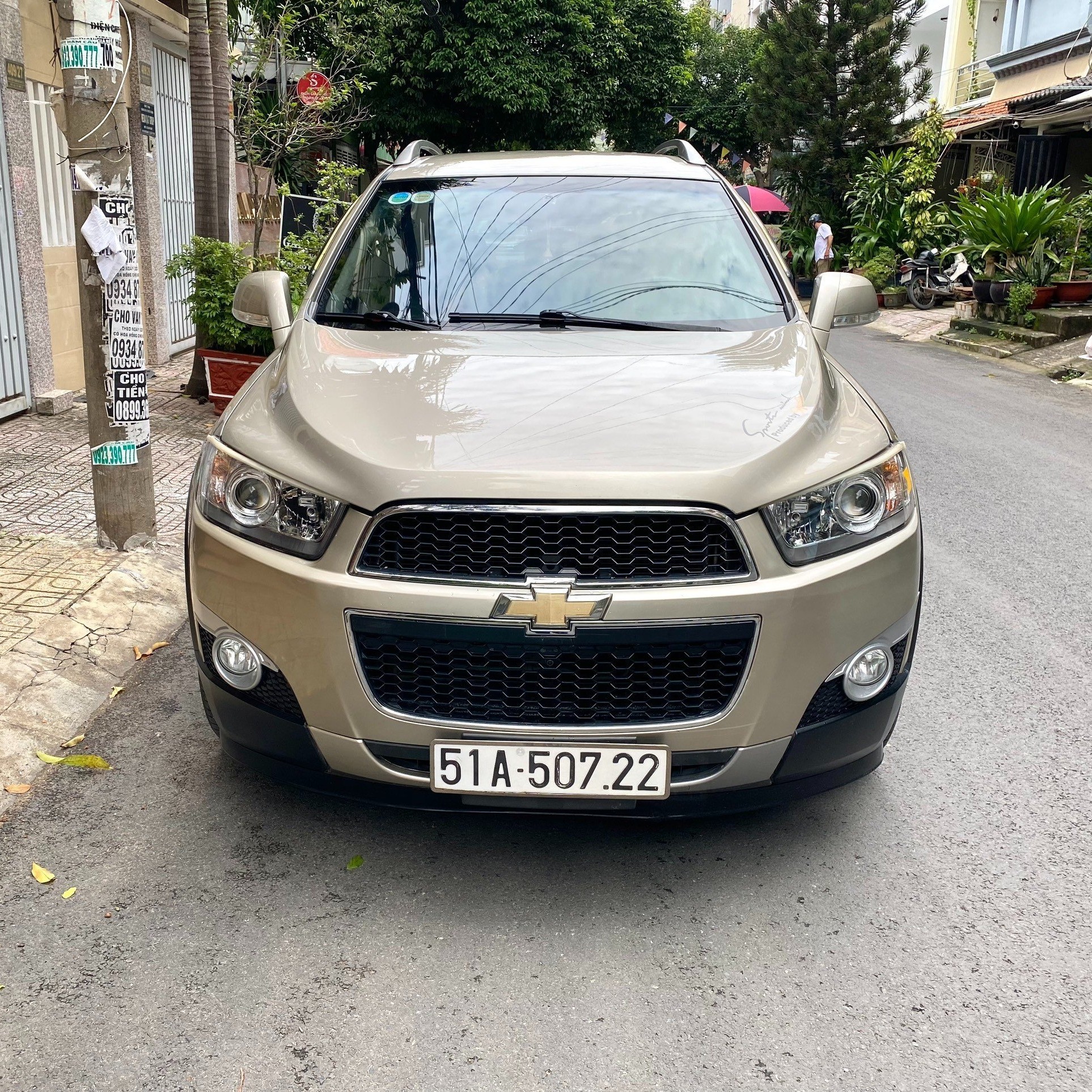 Bán xe Chevrolet Captiva LTZ 2.4 AT, đời 2014, màu Vàng nâu, giá 315 triệu