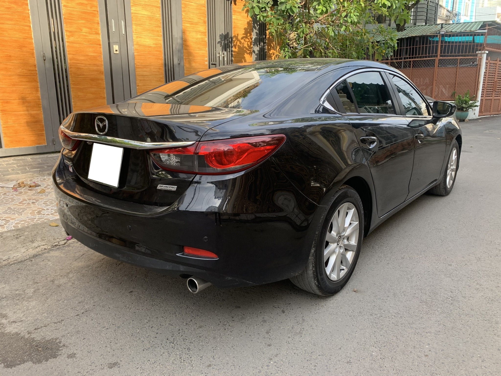 cần bán xe Mazda 6 2.0 luxury đời 2017