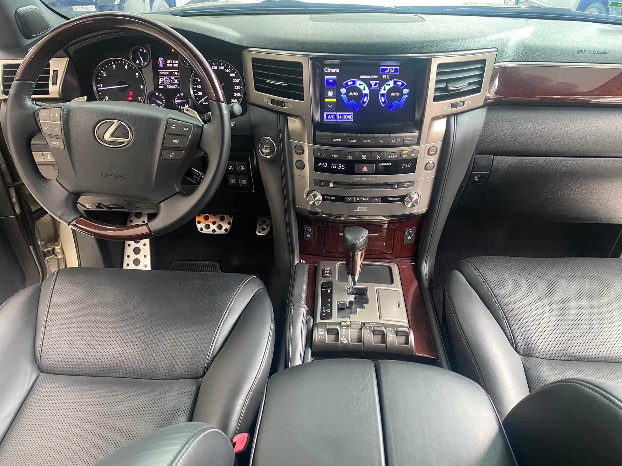 Bán Lexus LX570 nhập Trung Đông, sản xuất 2015, 1 chủ từ mới.